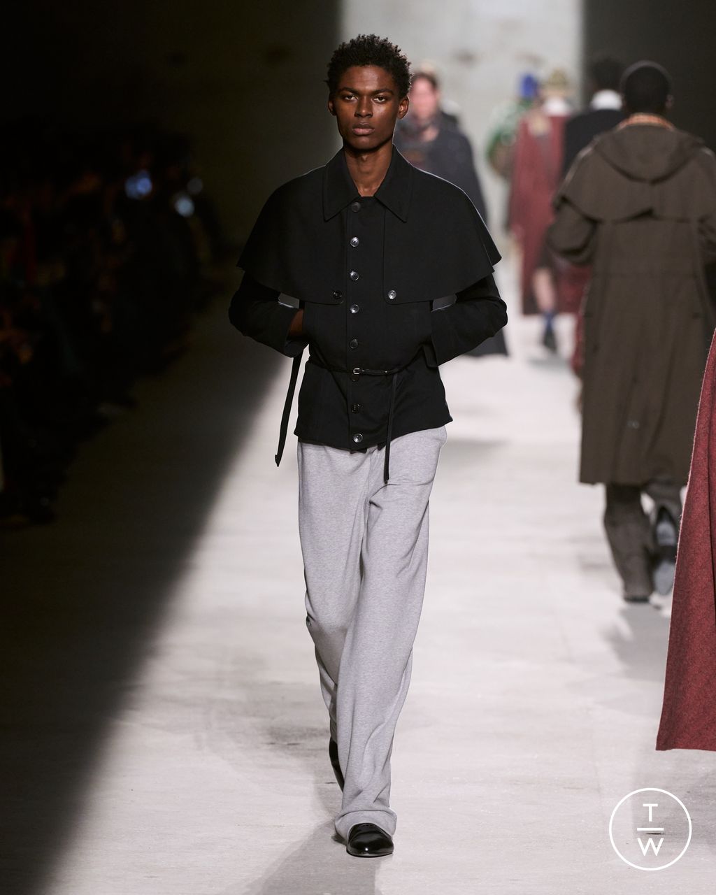 Fashion Week Paris Fall/Winter 2026 look 61 from the Dries Van Noten collection menswear