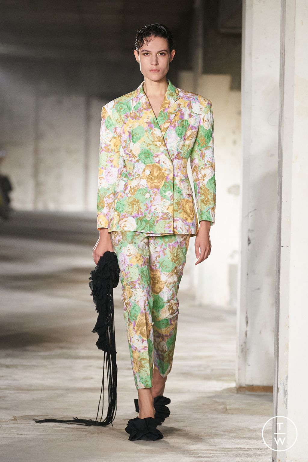 Fashion Week Paris Spring/Summer 2023 look 46 de la collection Dries Van Noten womenswear