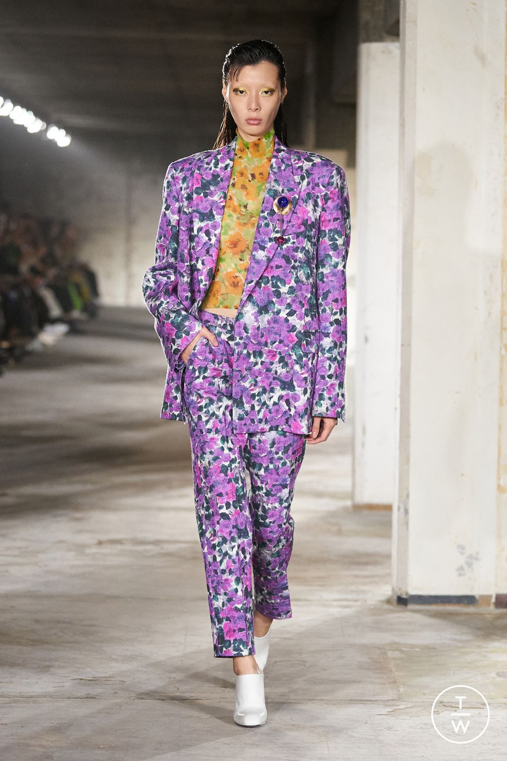 Fashion Week Paris Spring/Summer 2023 look 50 from the Dries Van Noten collection 女装