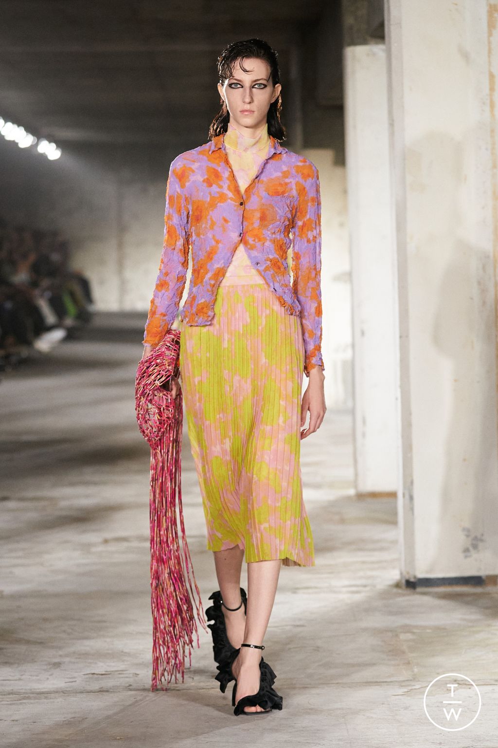 Fashion Week Paris Spring/Summer 2023 look 51 from the Dries Van Noten collection 女装