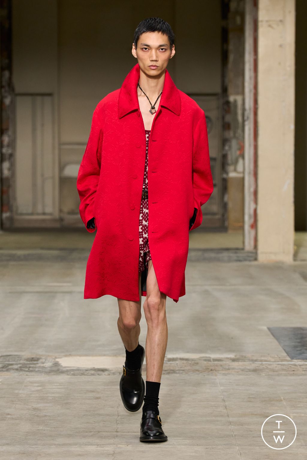 Fashion Week Paris Spring/Summer 2026 look 3 from the Dries Van Noten collection 男装