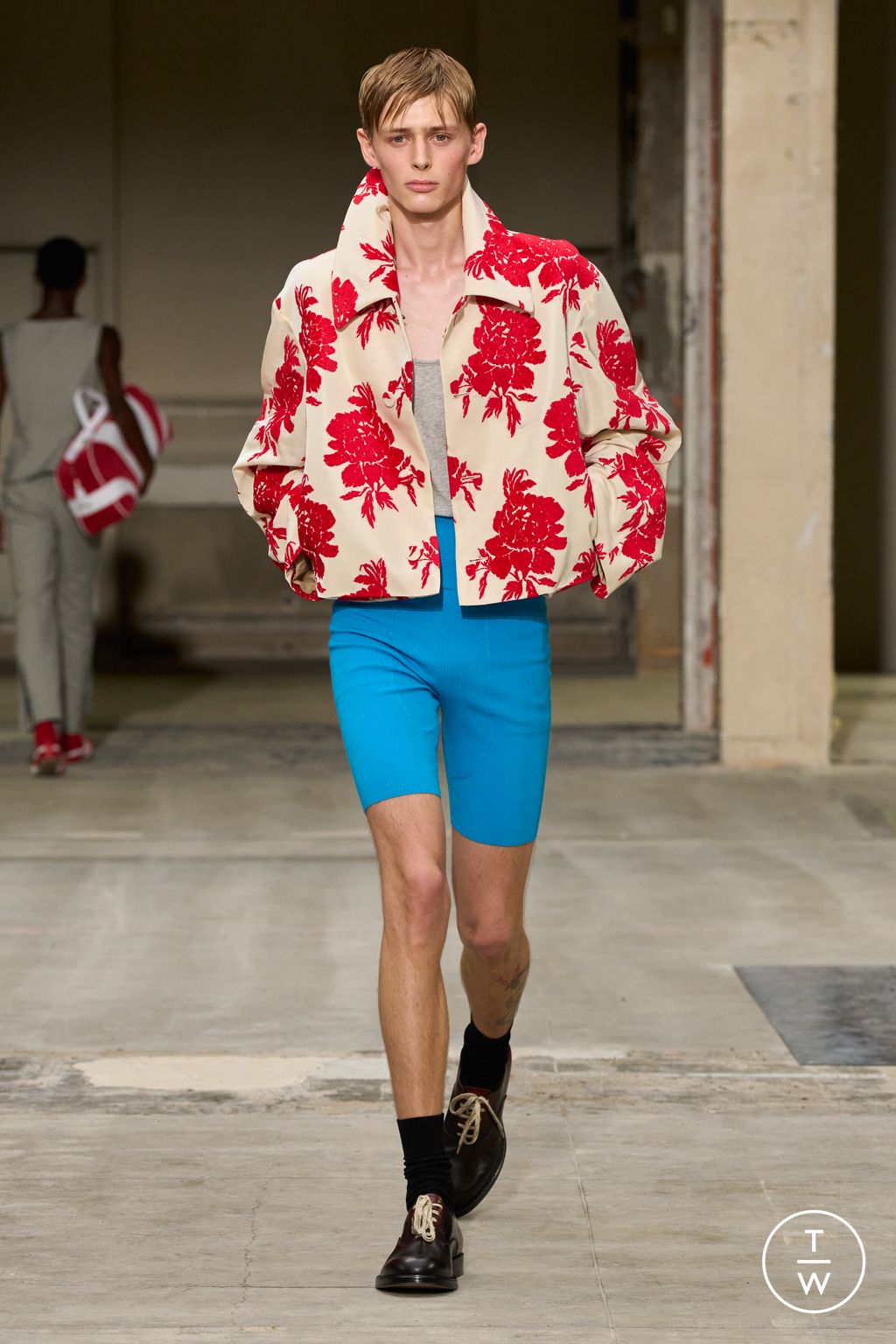Fashion Week Paris Spring/Summer 2026 look 10 from the Dries Van Noten collection 男装