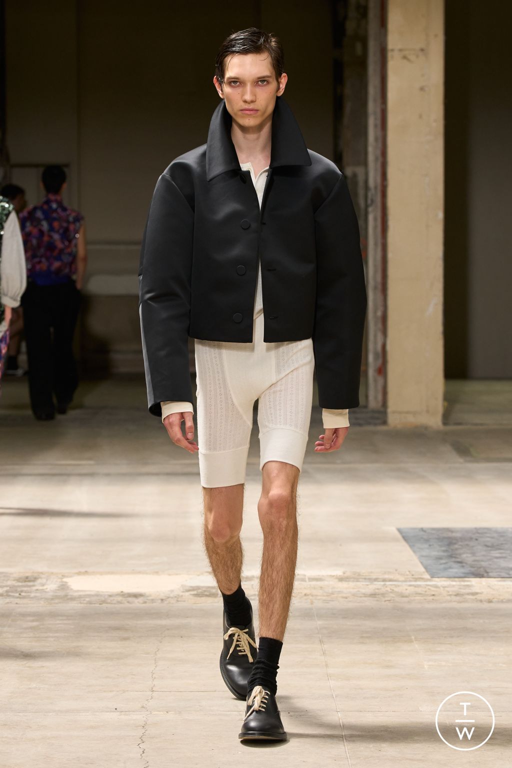 Fashion Week Paris Spring/Summer 2026 look 60 de la collection Dries Van Noten menswear