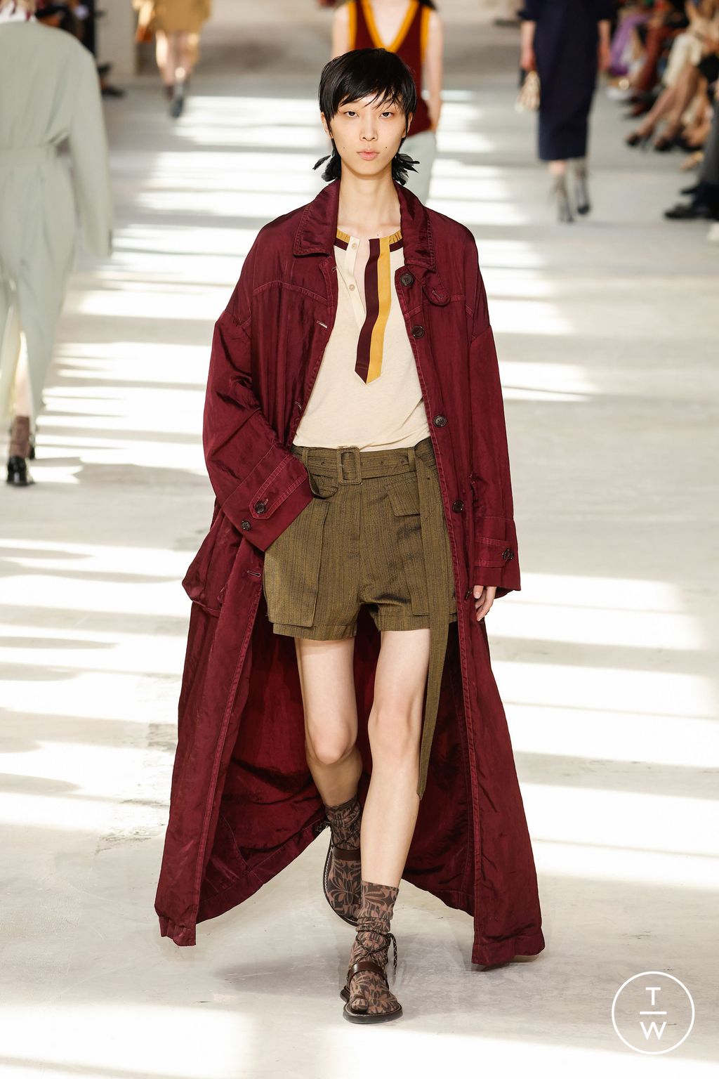 Fashion Week Paris Spring/Summer 2024 look 20 from the Dries Van Noten collection 女装