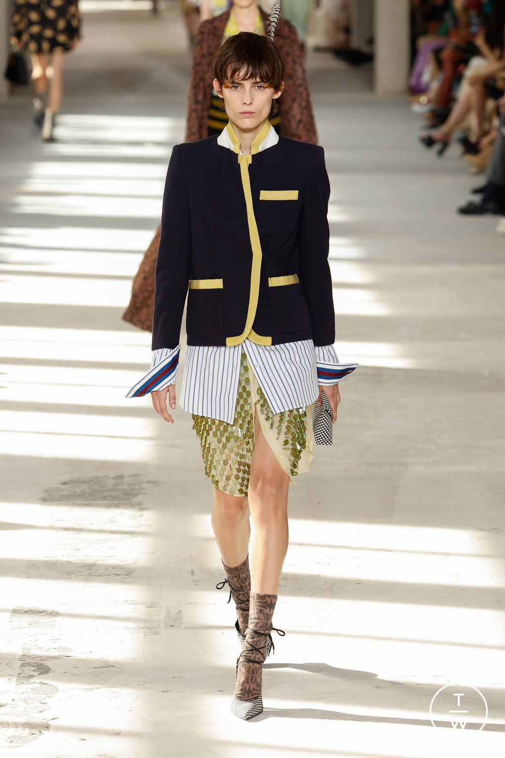 Fashion Week Paris Spring/Summer 2024 look 45 from the Dries Van Noten collection 女装