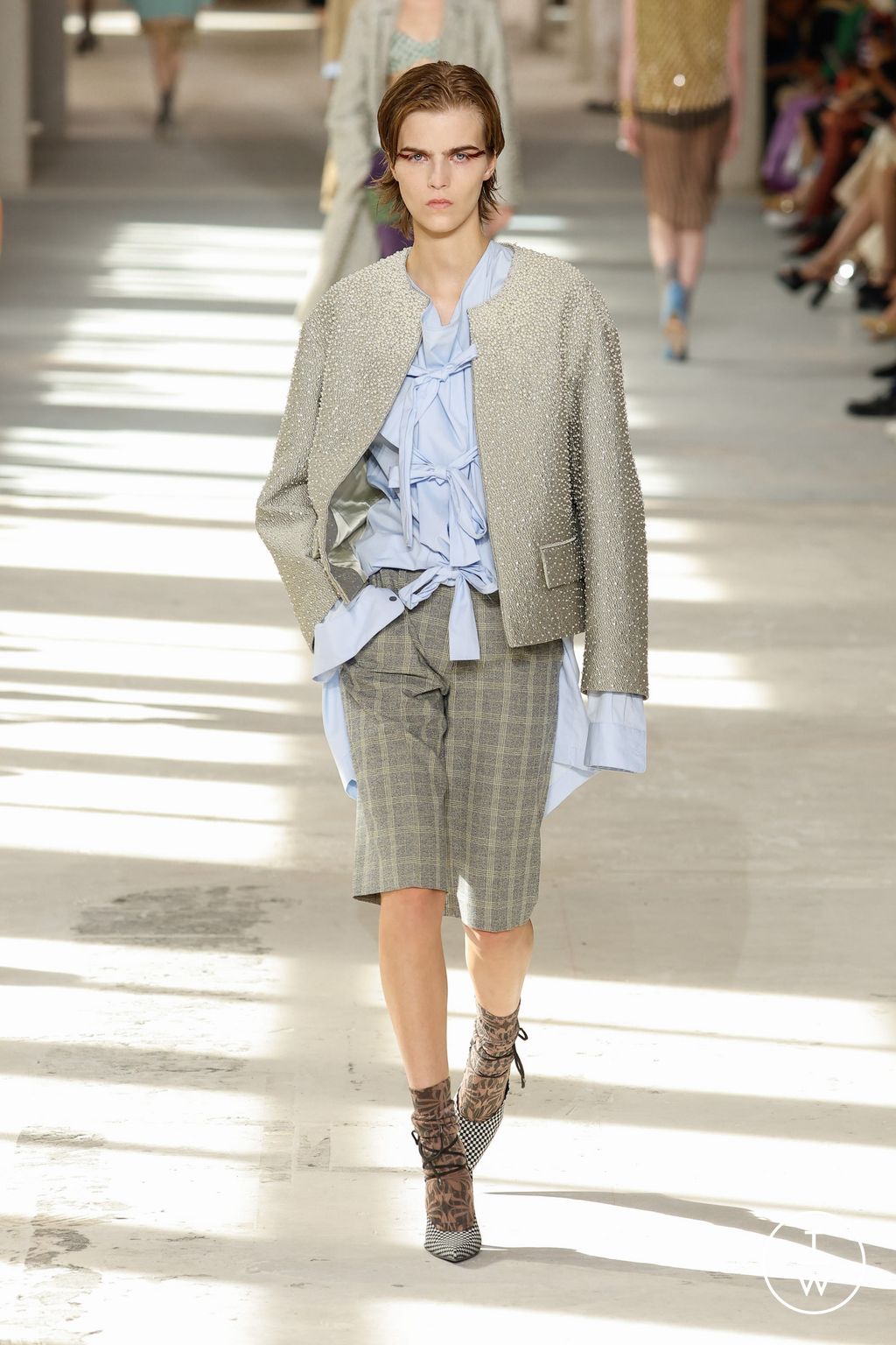 Fashion Week Paris Spring/Summer 2024 look 54 from the Dries Van Noten collection 女装