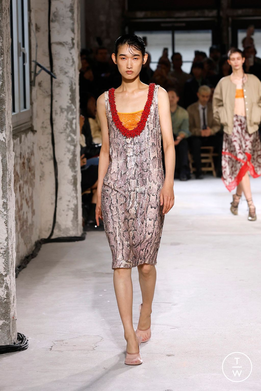 Fashion Week Paris Spring/Summer 2025 look 3 from the Dries Van Noten collection womenswear
