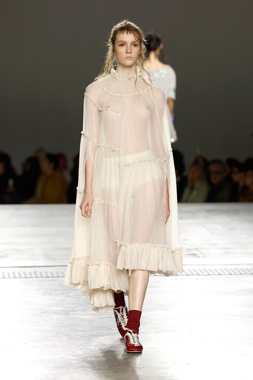 Fashion Week Paris Spring/Summer 2026 look 10 from the Dries Van Noten collection womenswear