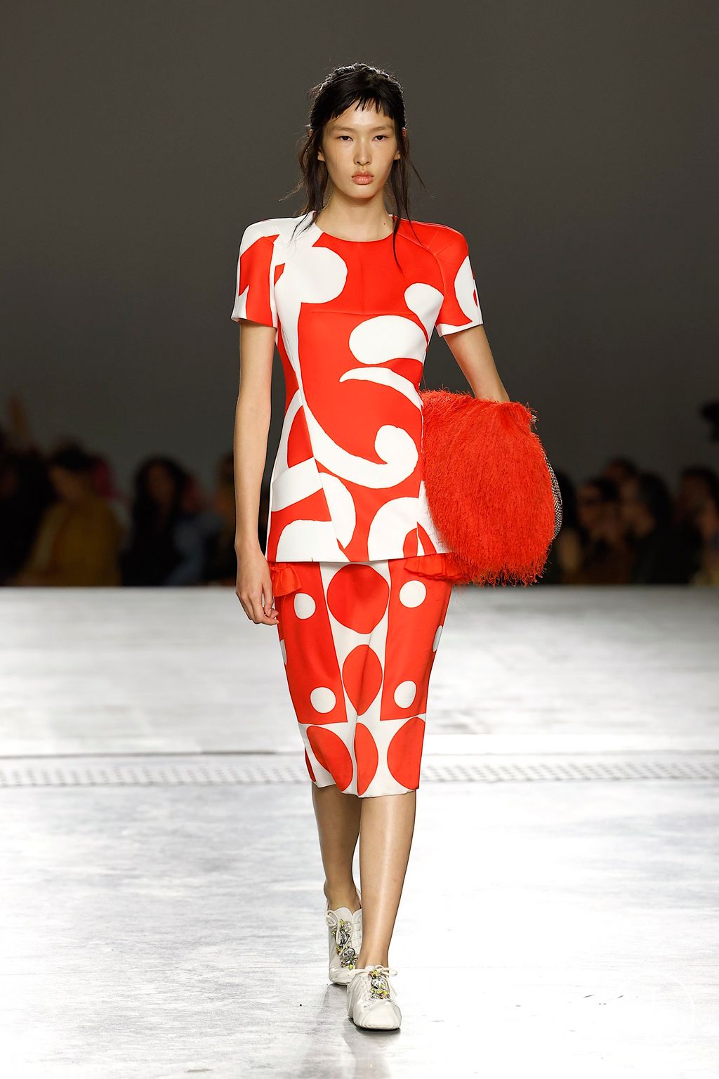 Fashion Week Paris Spring/Summer 2026 look 44 from the Dries Van Noten collection womenswear