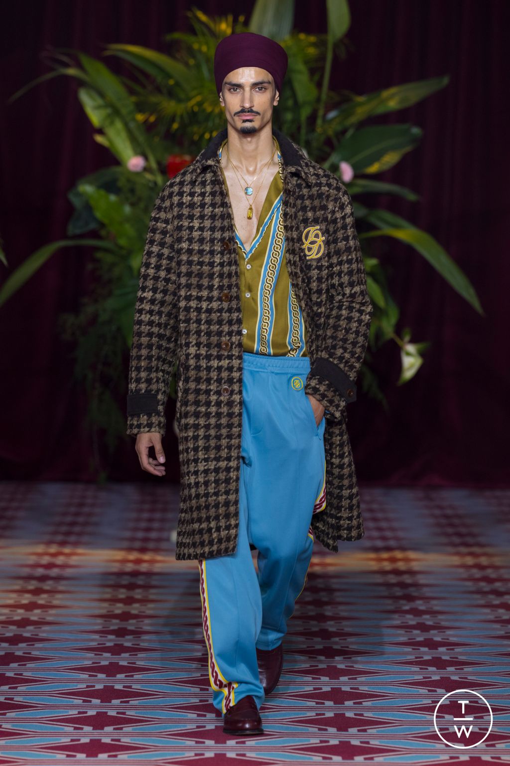 Fashion Week Paris Fall/Winter 2024 look 5 from the Drôle de Monsieur collection 男装