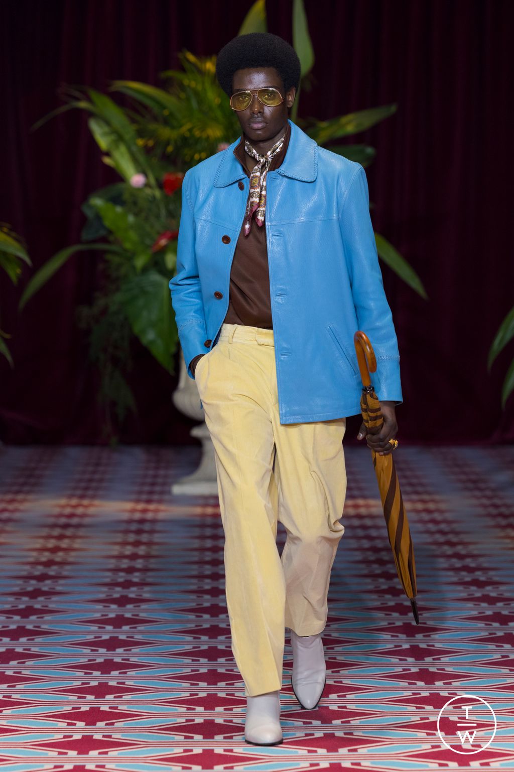 Fashion Week Paris Fall/Winter 2024 look 29 from the Drôle de Monsieur collection 男装