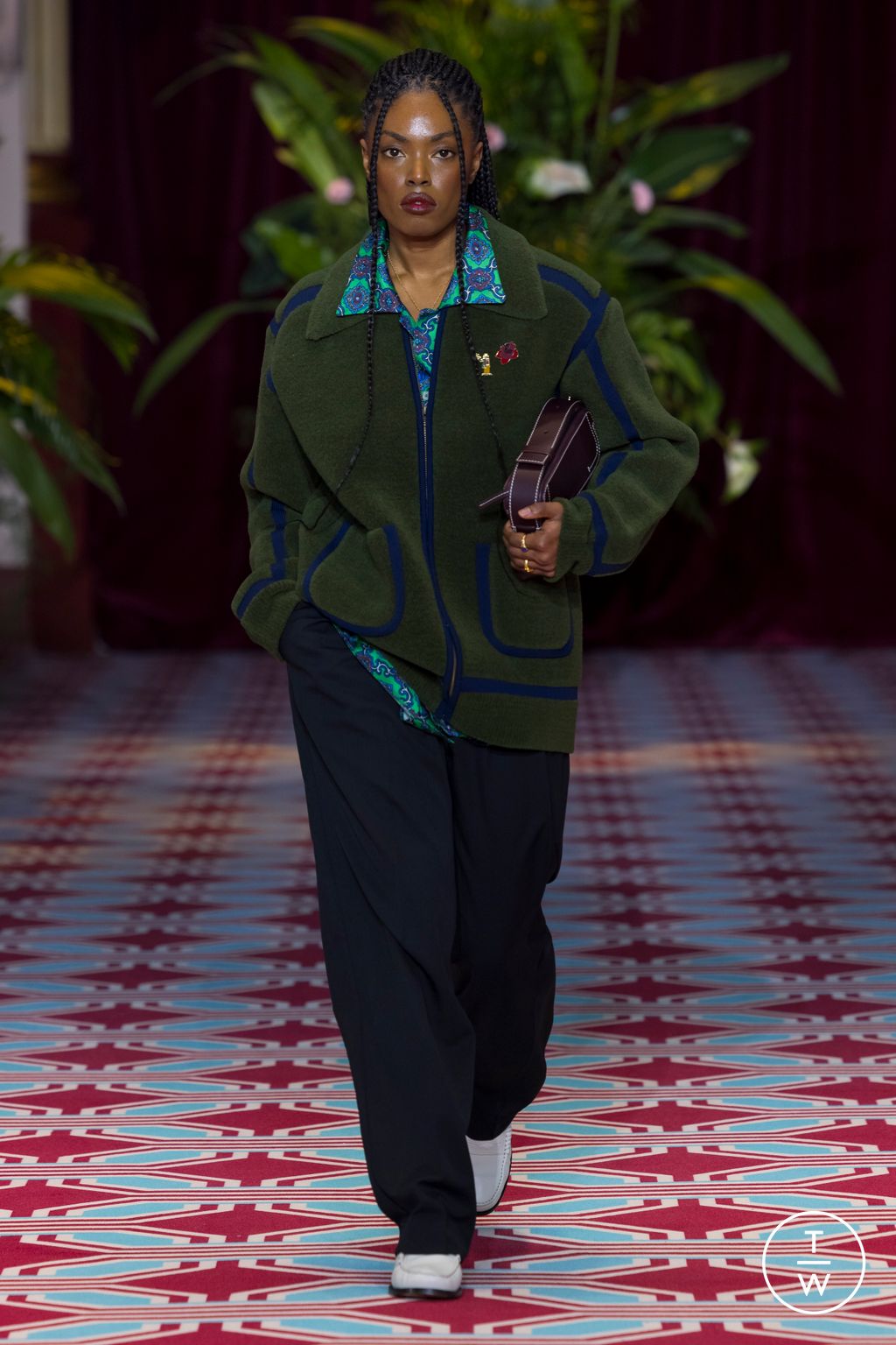 Fashion Week Paris Fall/Winter 2024 look 33 from the Drôle de Monsieur collection 男装