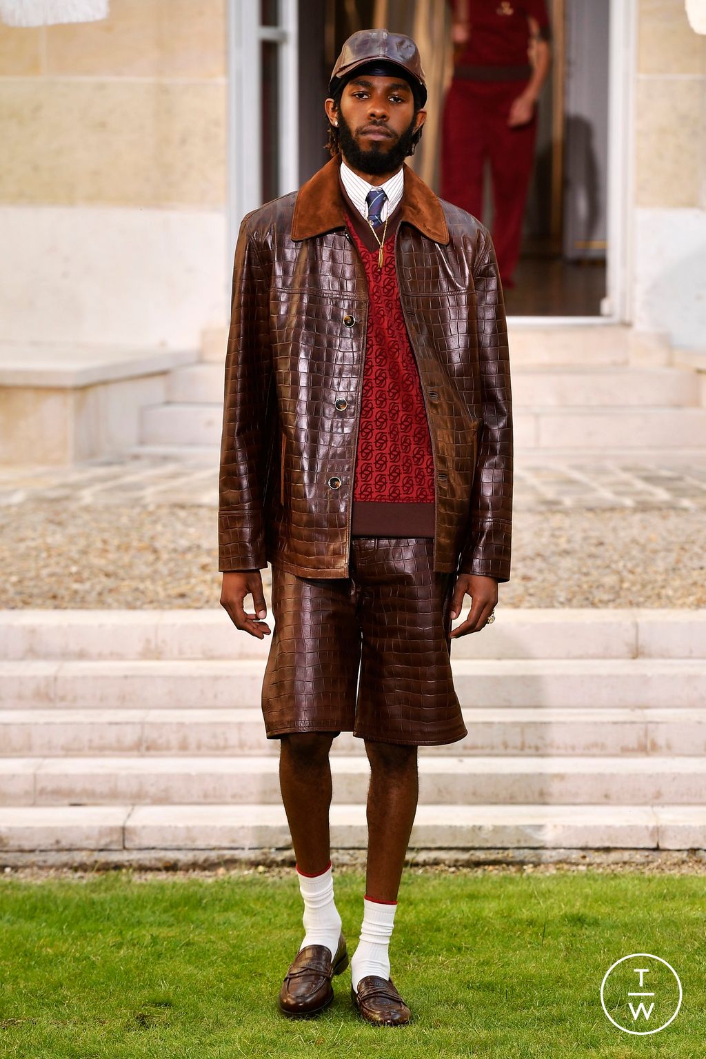 Fashion Week Paris Spring-Summer 2025 look 11 from the Drôle de Monsieur collection menswear
