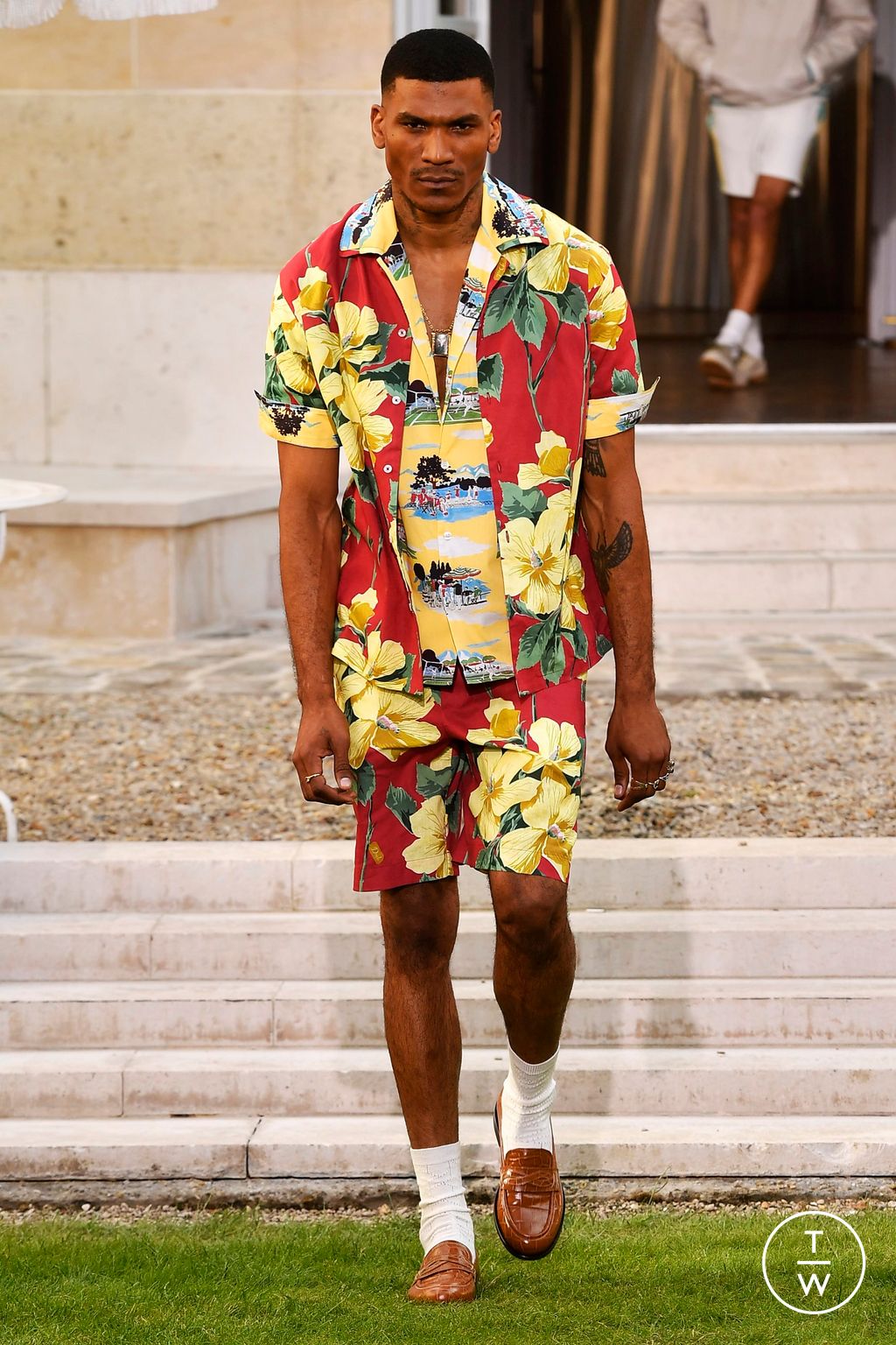 Fashion Week Paris Spring-Summer 2025 look 19 from the Drôle de Monsieur collection 男装