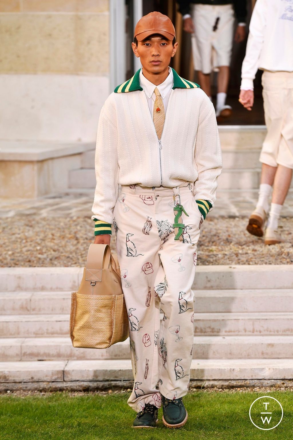 Fashion Week Paris Spring-Summer 2025 look 27 from the Drôle de Monsieur collection menswear