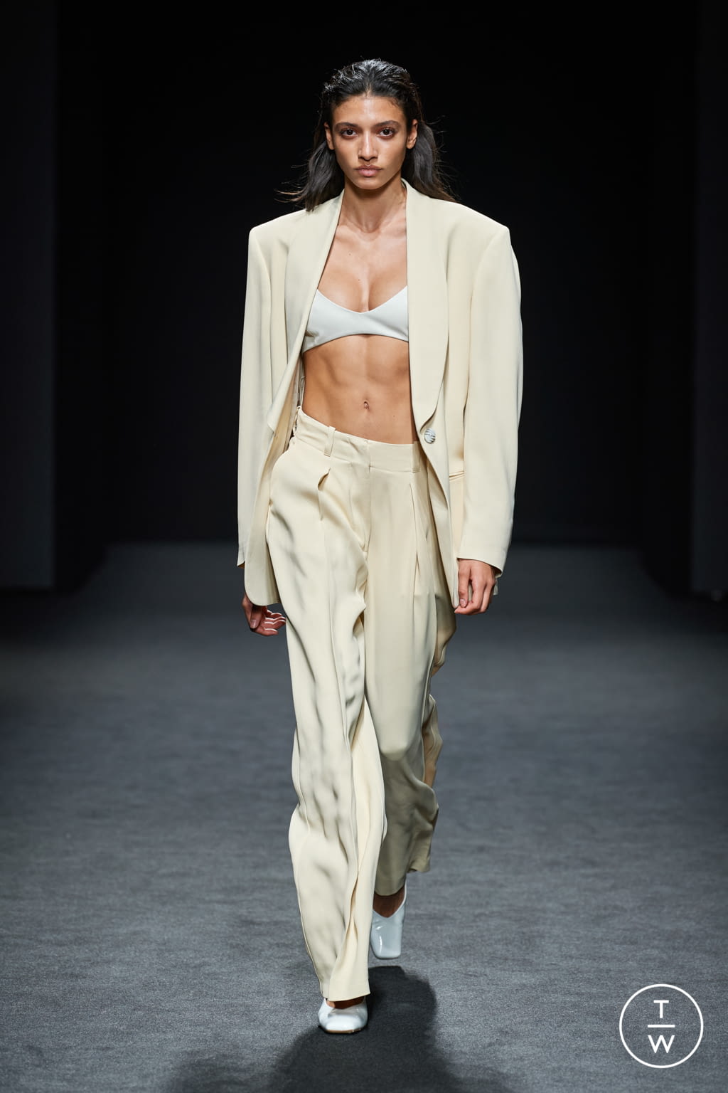 Fashion Week Milan Spring/Summer 2021 look 1 de la collection DROMe womenswear