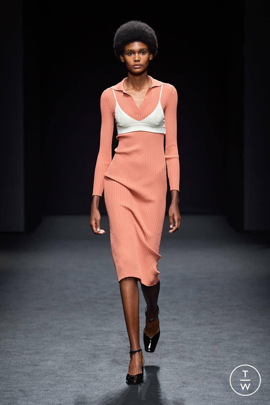 Fashion Week Milan Spring/Summer 2021 look 9 de la collection DROMe womenswear