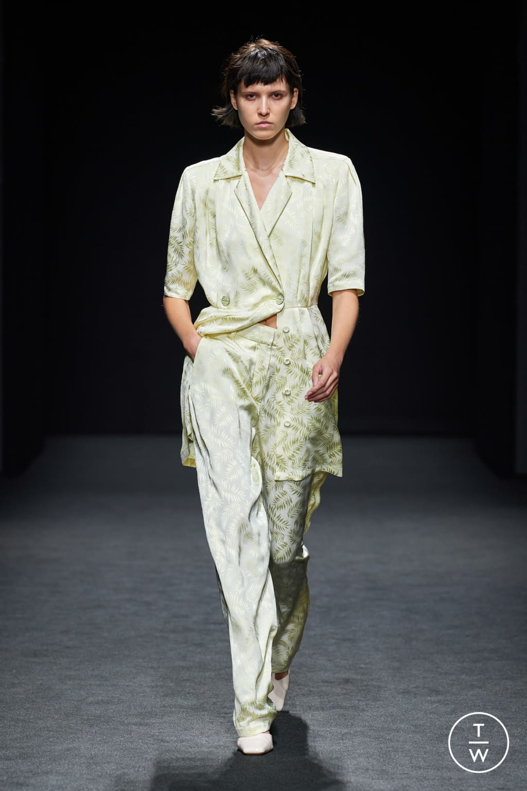 Fashion Week Milan Spring/Summer 2021 look 15 from the DROMe collection womenswear