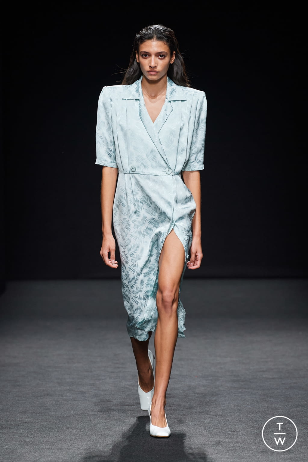 Fashion Week Milan Spring/Summer 2021 look 21 from the DROMe collection womenswear