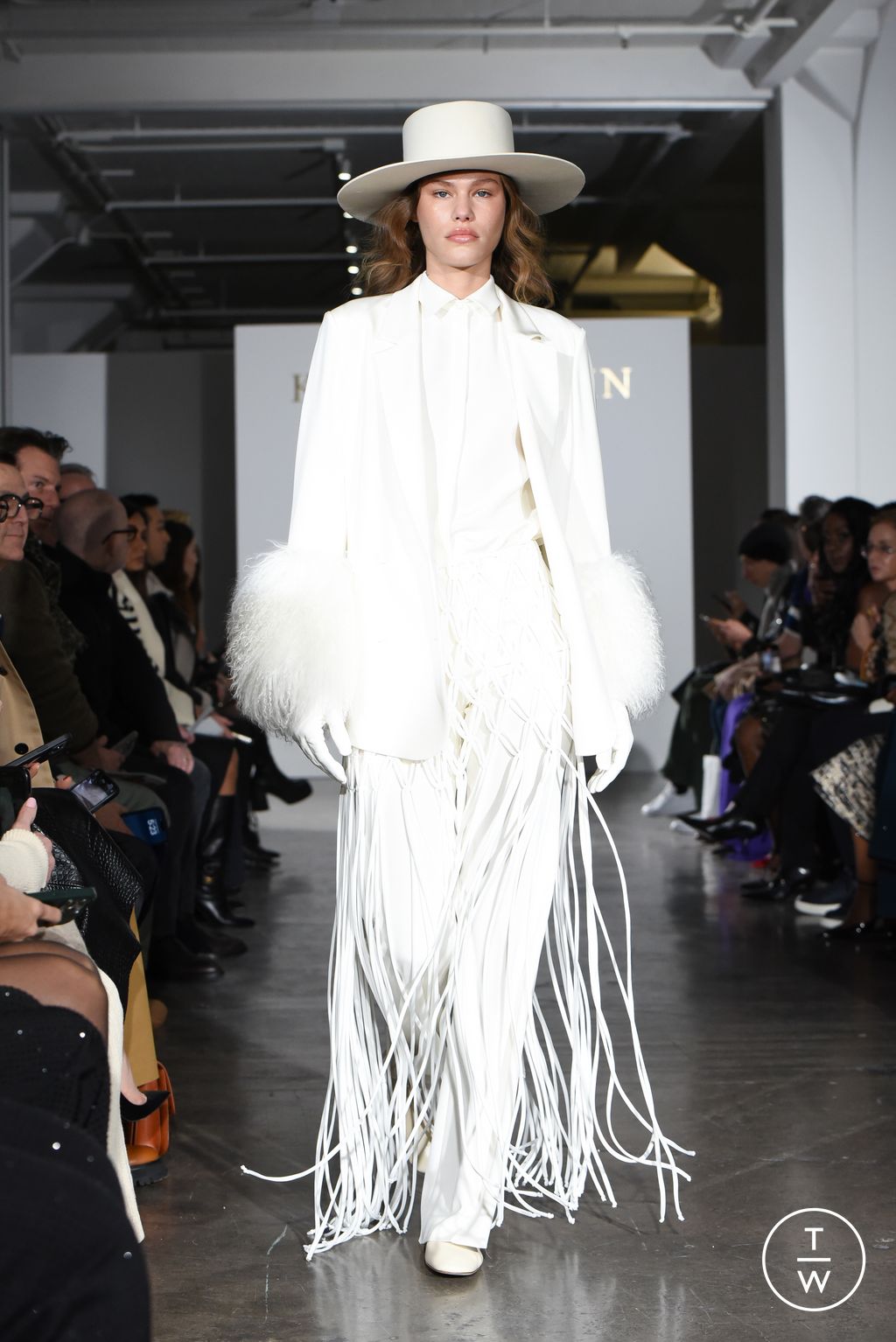 Fashion Week New York Fall/Winter 2024 look 4 de la collection Kobi Halperin womenswear