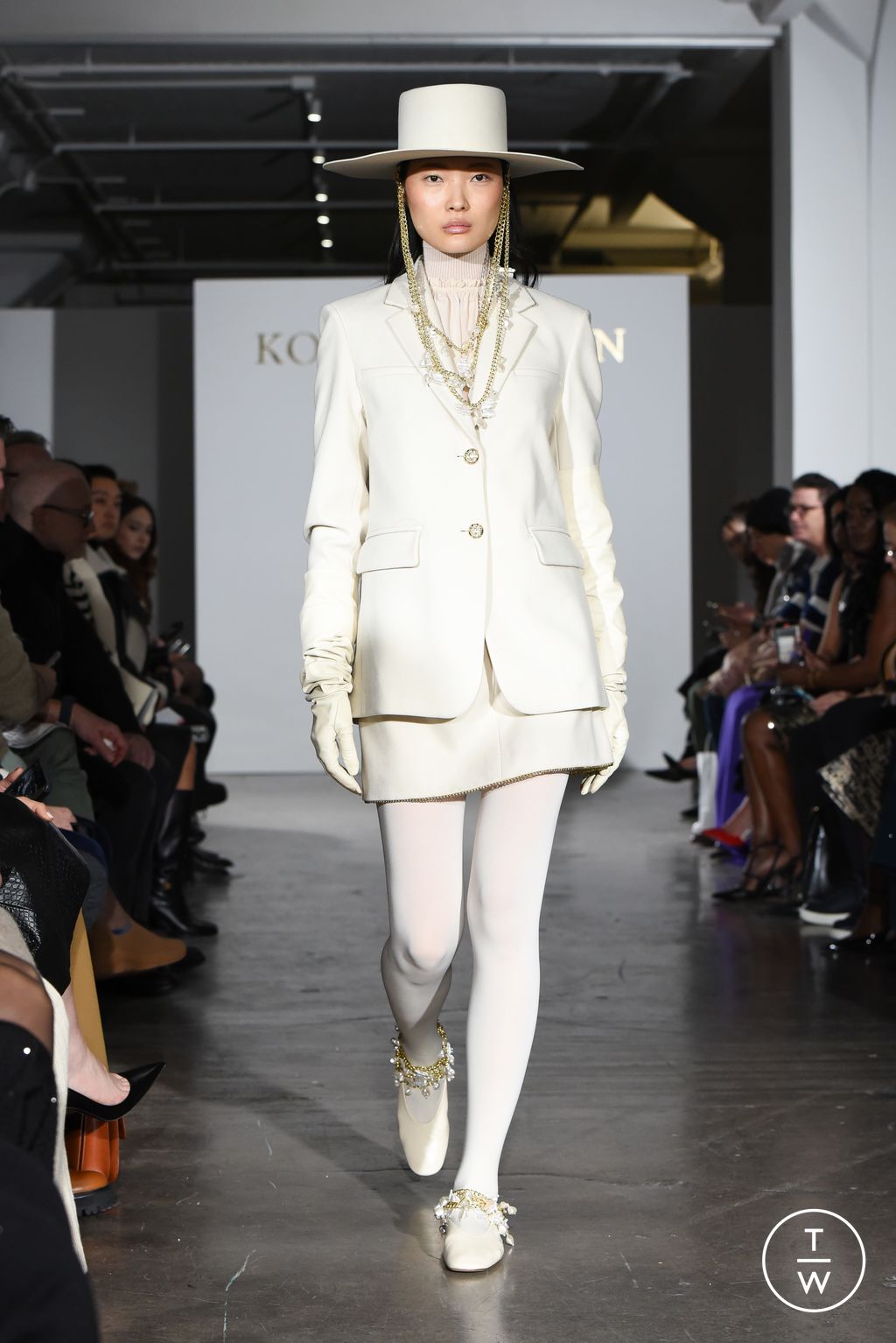 Fashion Week New York Fall/Winter 2024 look 11 de la collection Kobi Halperin womenswear
