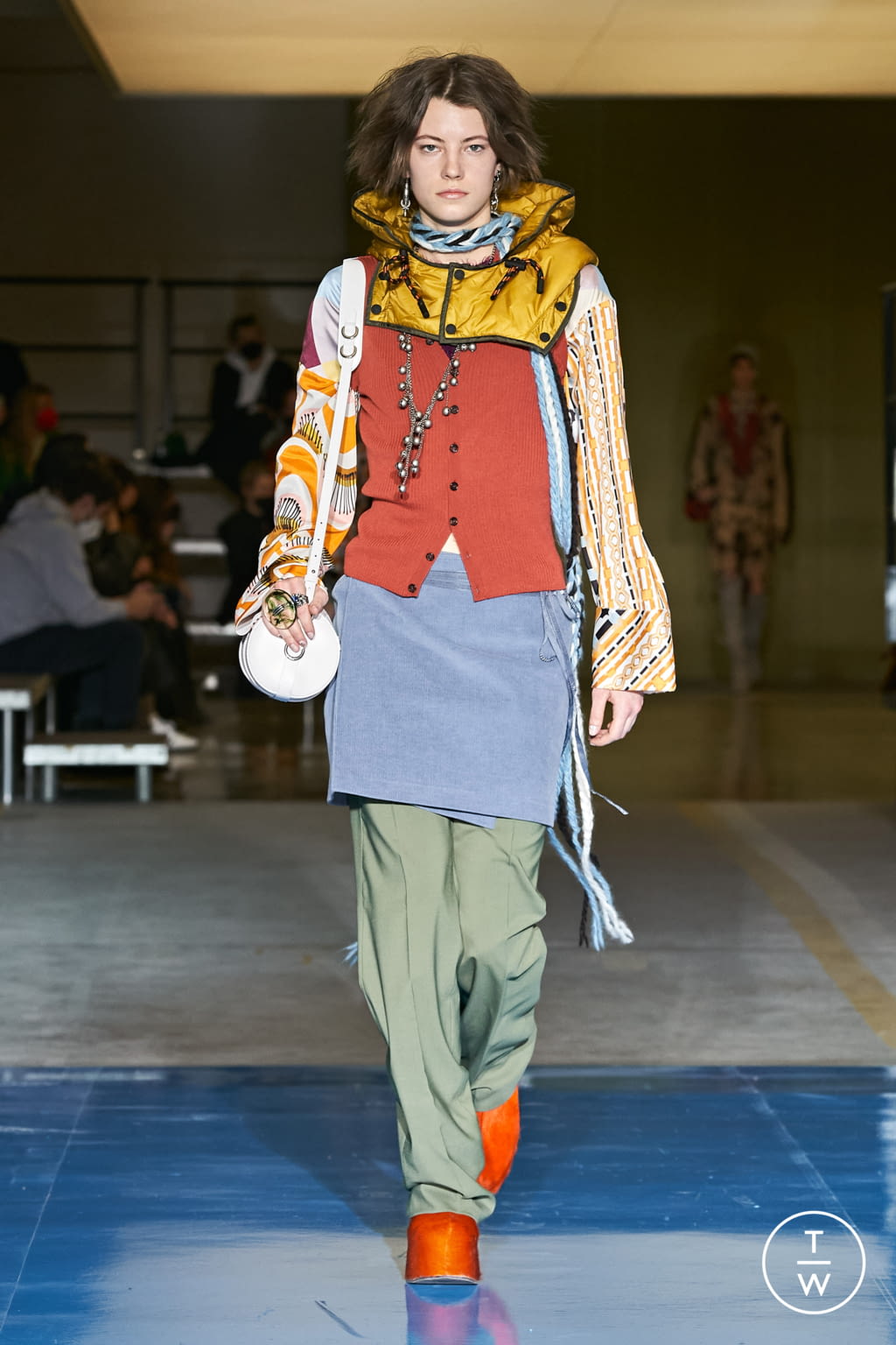 Fashion Week Milan Fall/Winter 2022 look 4 from the Dsquared2 collection 女装