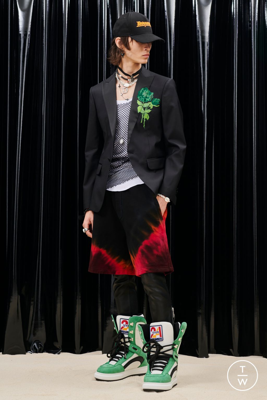 Fashion Week Milan Resort 2023 look 27 from the Dsquared2 collection menswear