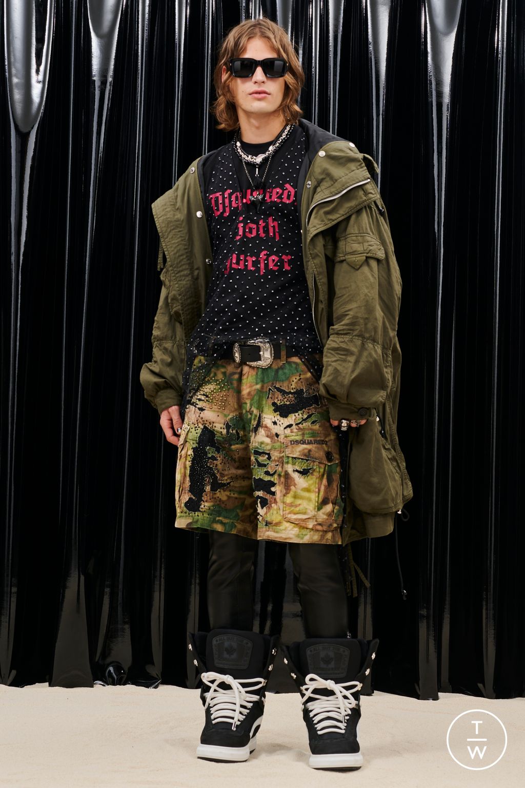 Fashion Week Milan Resort 2023 look 5 from the Dsquared2 collection menswear