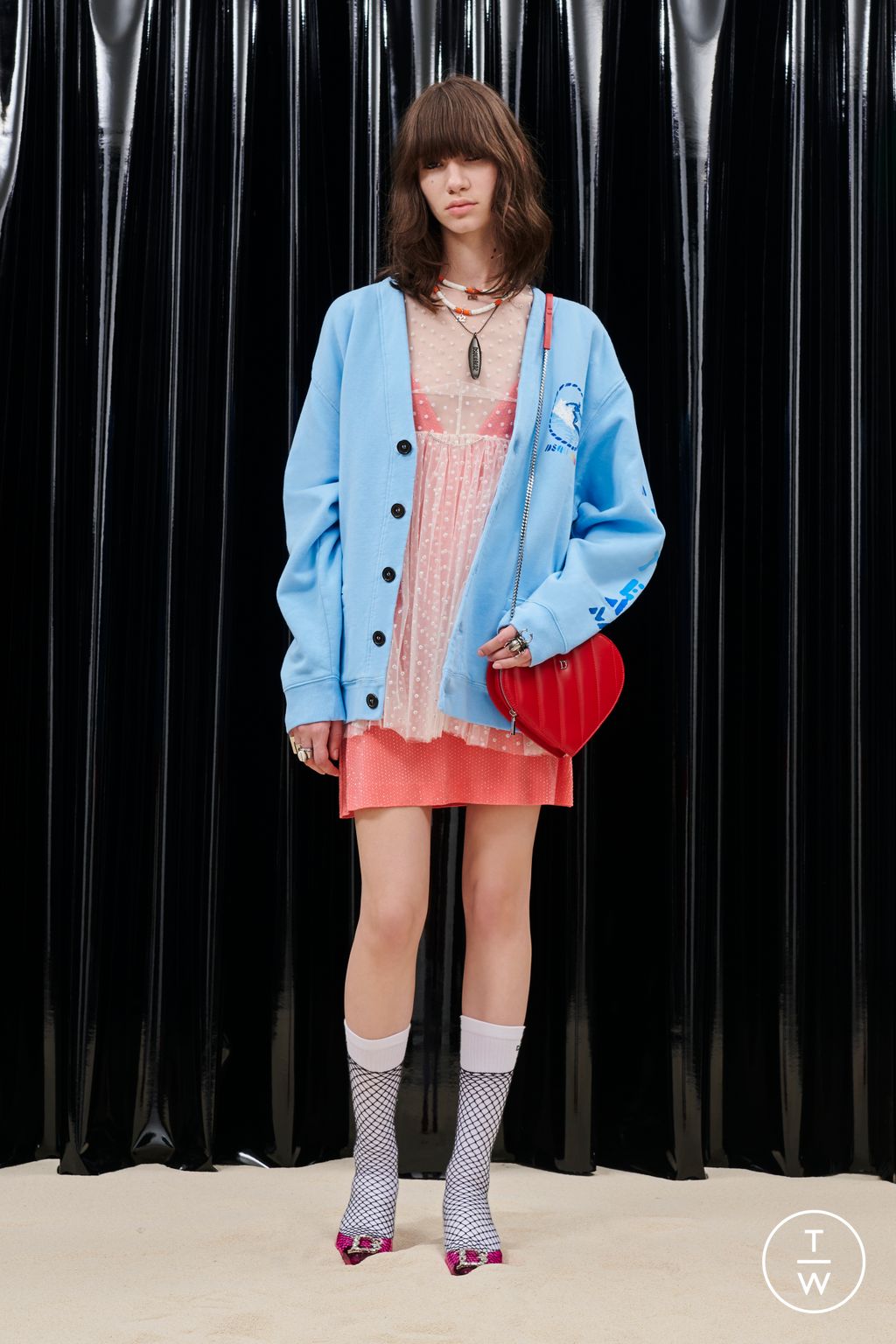 Fashion Week Milan Resort 2023 look 33 from the Dsquared2 collection womenswear