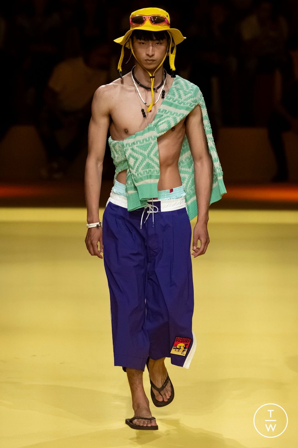Fashion Week Milan Spring/Summer 2023 look 34 de la collection Dsquared2 menswear