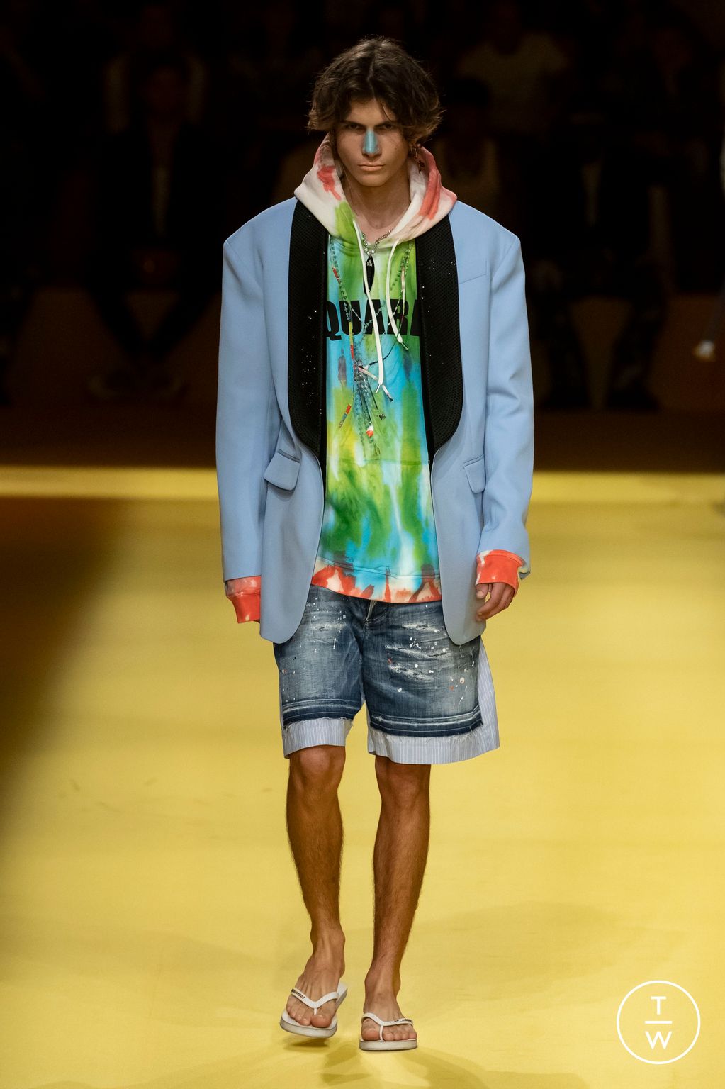 Fashion Week Milan Spring/Summer 2023 look 35 de la collection Dsquared2 menswear