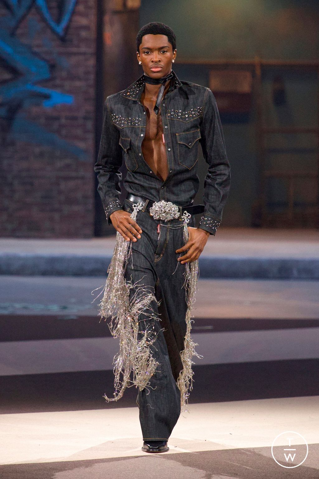 Fashion Week Milan Fall/Winter 2025 look 12 from the Dsquared2 collection 女装
