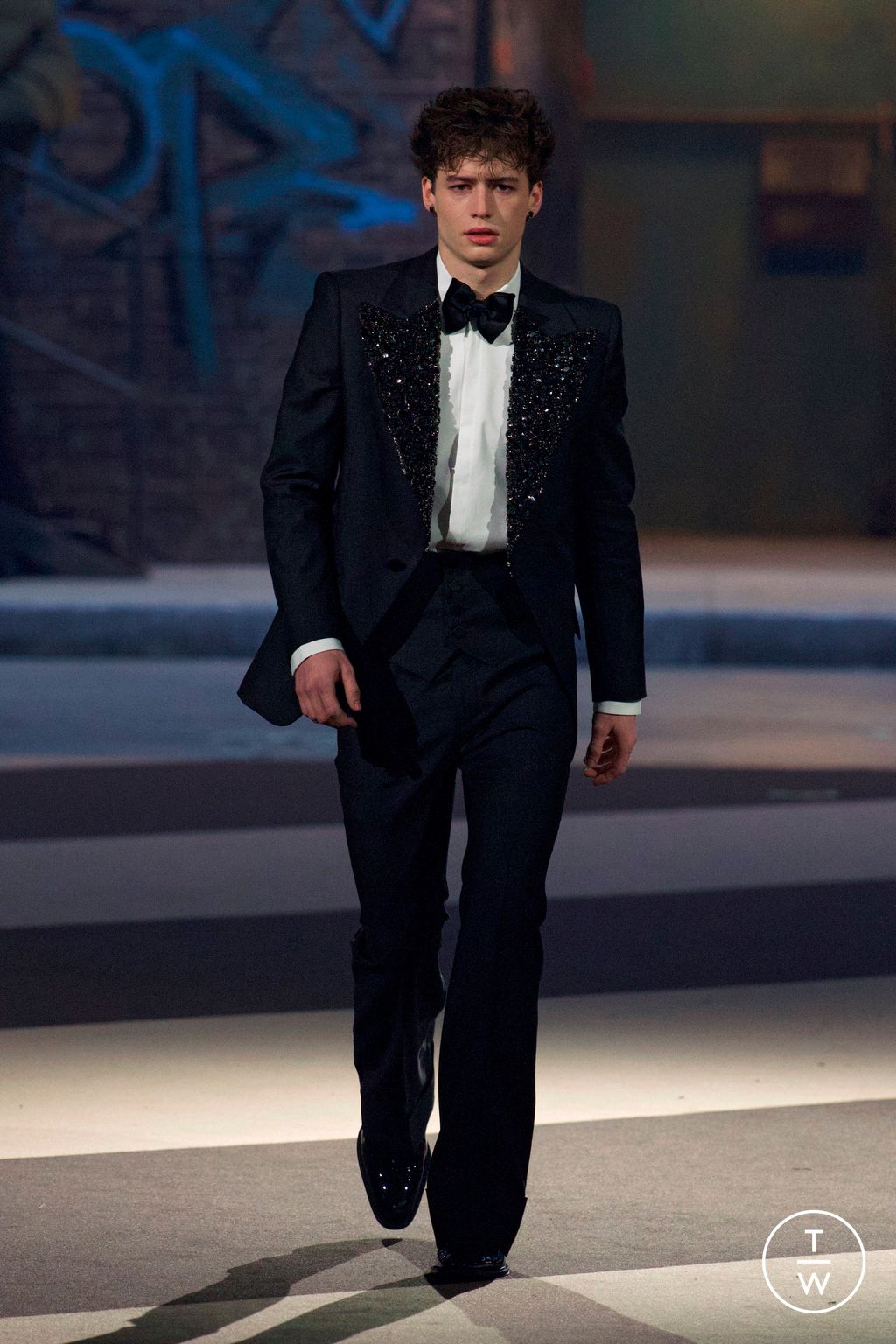 Fashion Week Milan Fall/Winter 2025 look 17 from the Dsquared2 collection womenswear