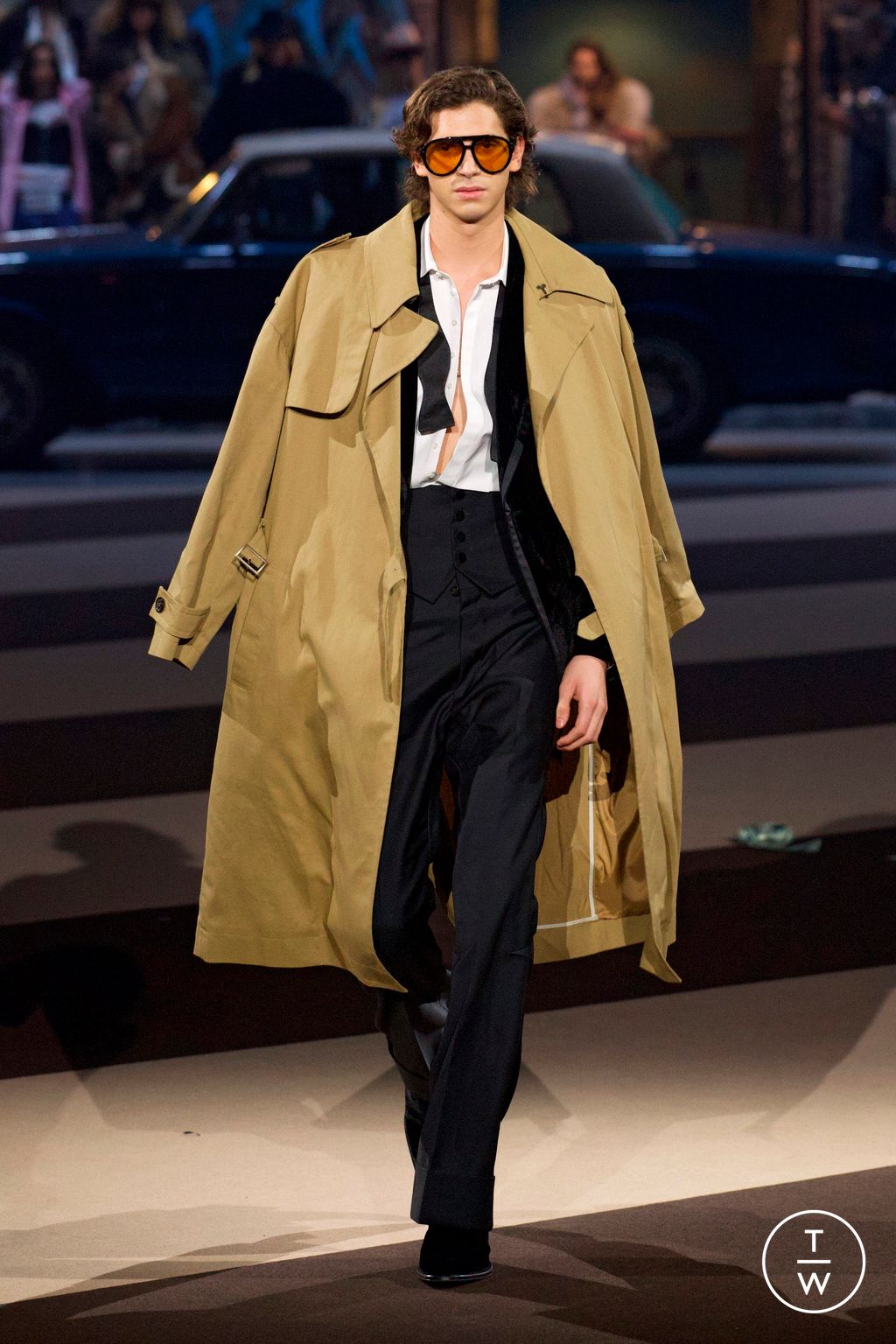 Fashion Week Milan Fall/Winter 2025 look 40 from the Dsquared2 collection 女装