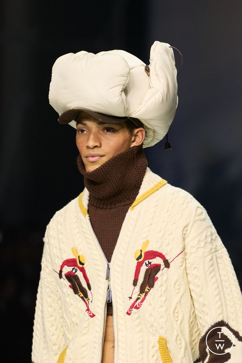 Fashion Week Milan Fall/Winter 2026 look 30 from the Dsquared2 collection menswear accessories