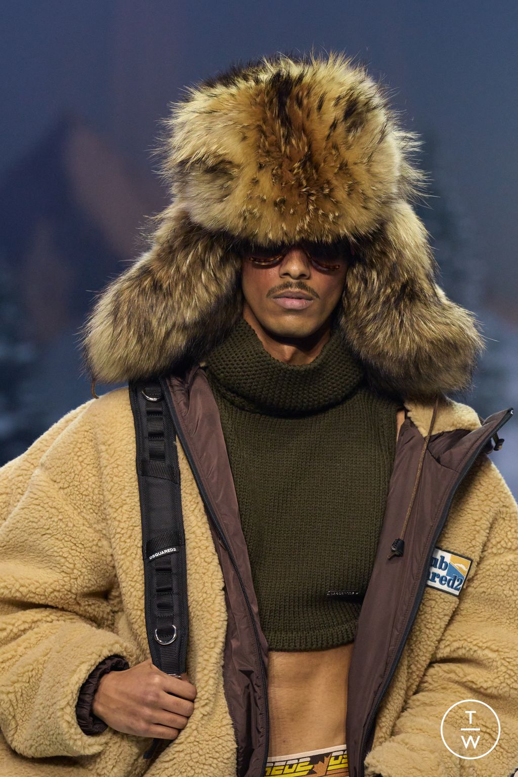Fashion Week Milan Fall/Winter 2026 look 33 from the Dsquared2 collection menswear accessories