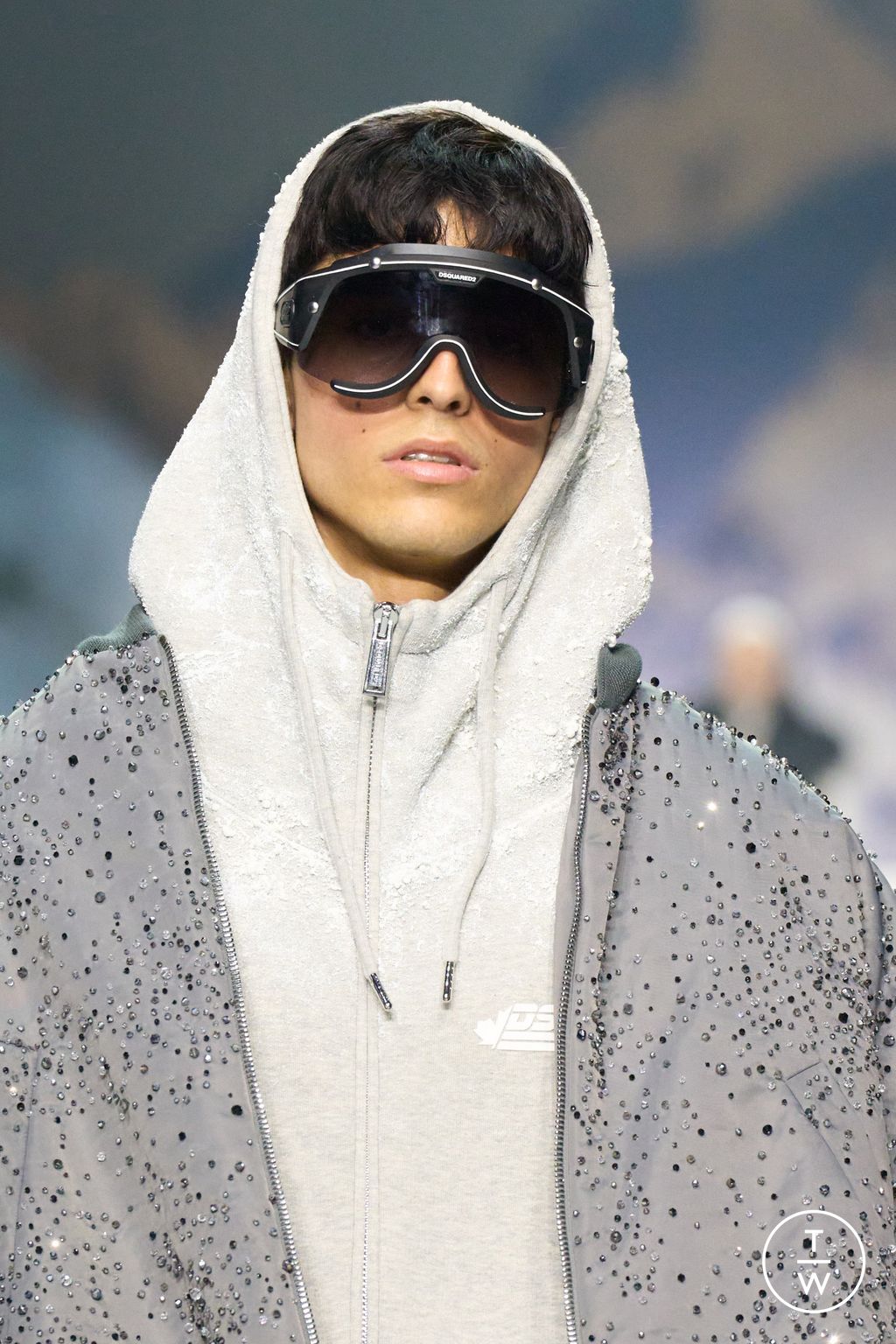 Fashion Week Milan Fall/Winter 2026 look 40 from the Dsquared2 collection menswear accessories