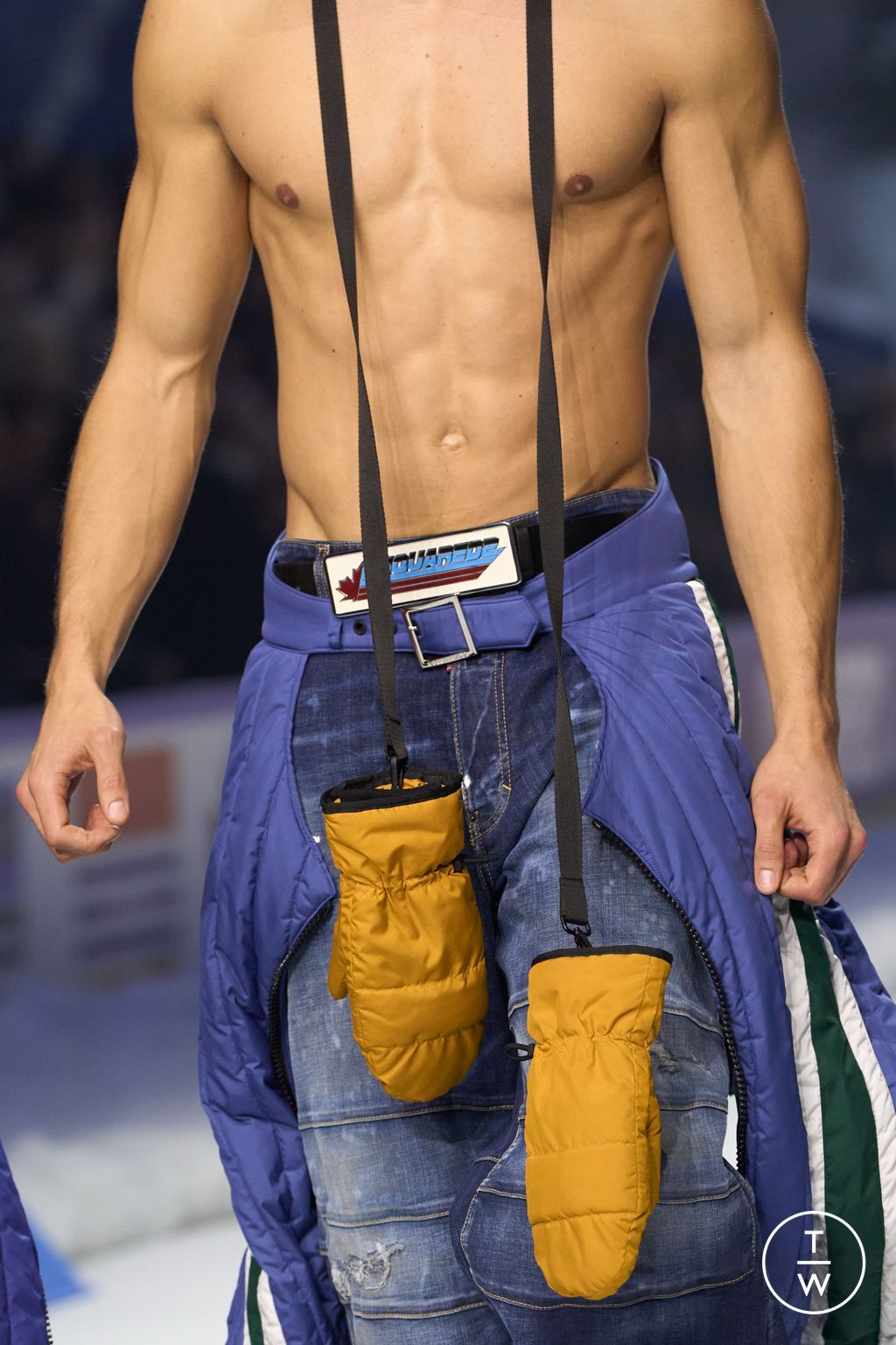 Fashion Week Milan Fall/Winter 2026 look 9 from the Dsquared2 collection menswear accessories