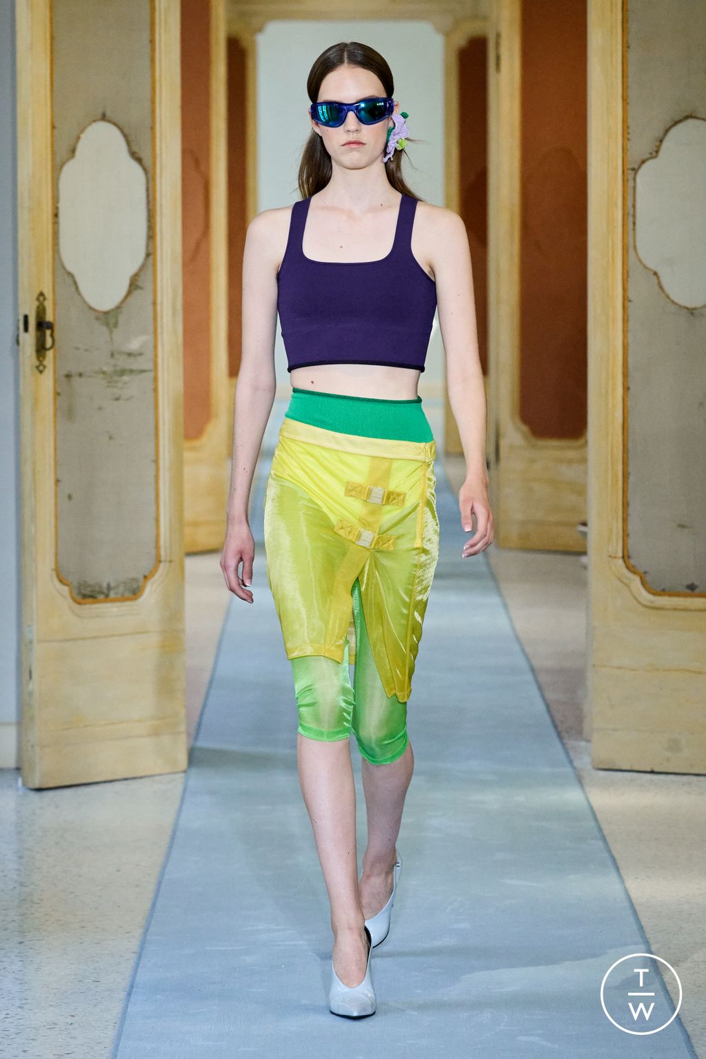 Fashion Week Milan Spring/Summer 2023 look 13 from the Dsquared2 collection womenswear