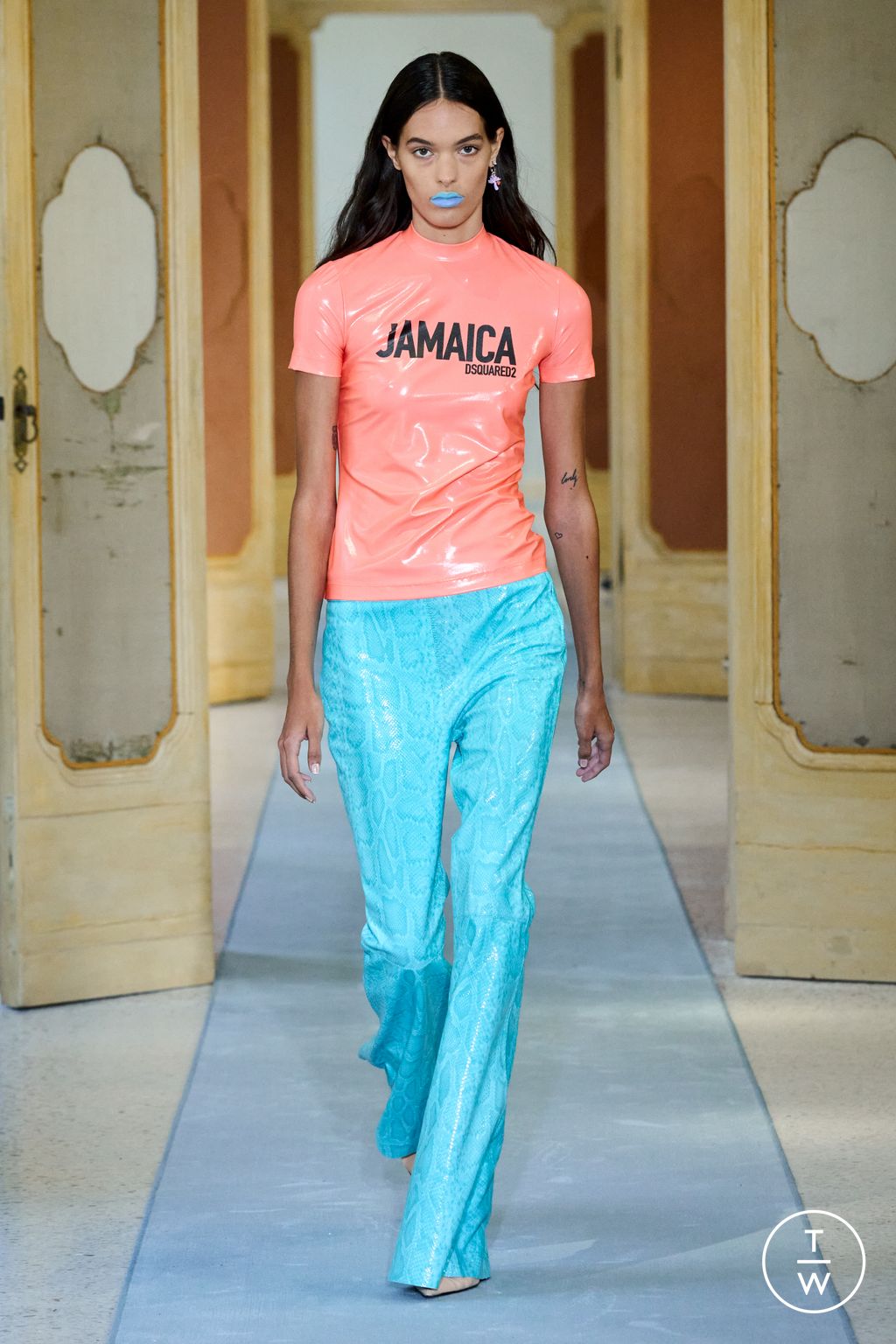 Fashion Week Milan Spring/Summer 2023 look 21 from the Dsquared2 collection 女装