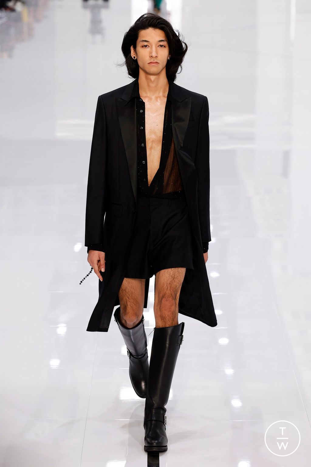 Fashion Week Milan Fall/Winter 2024 look 10 de la collection Dsquared2 menswear
