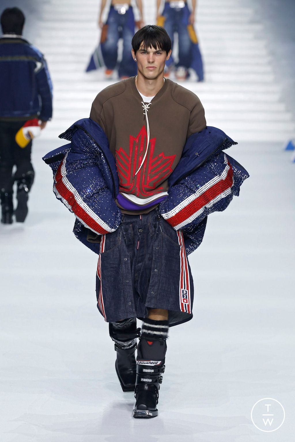 Fashion Week Milan Fall/Winter 2026 look 2 from the Dsquared2 collection menswear