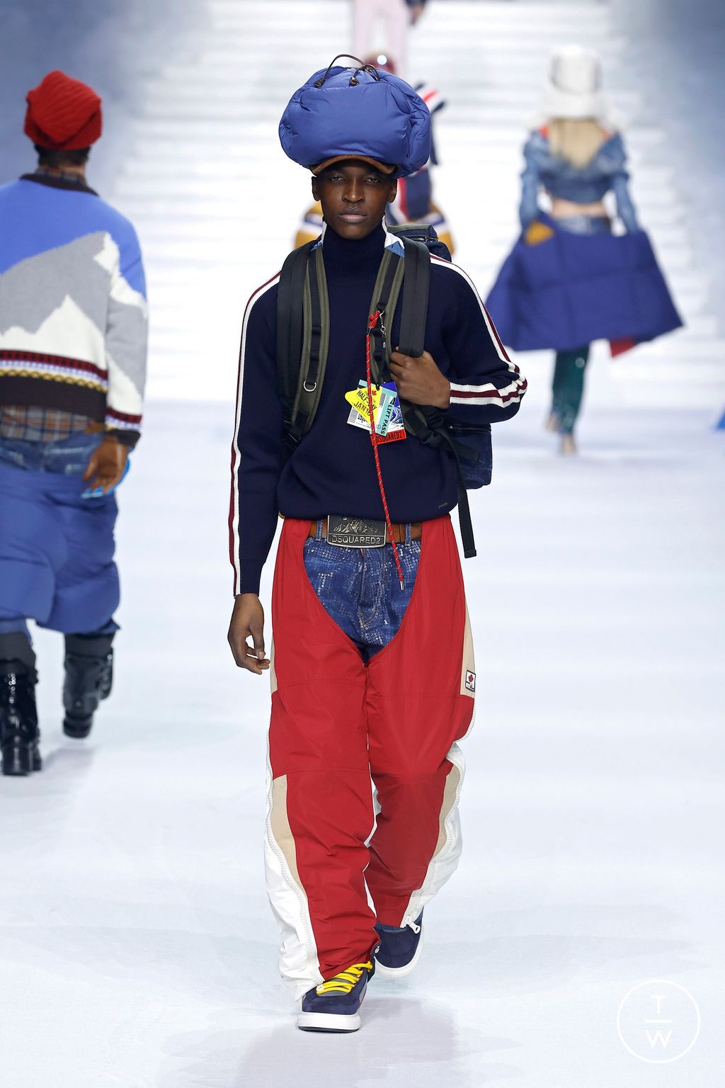Fashion Week Milan Fall/Winter 2026 look 6 from the Dsquared2 collection menswear
