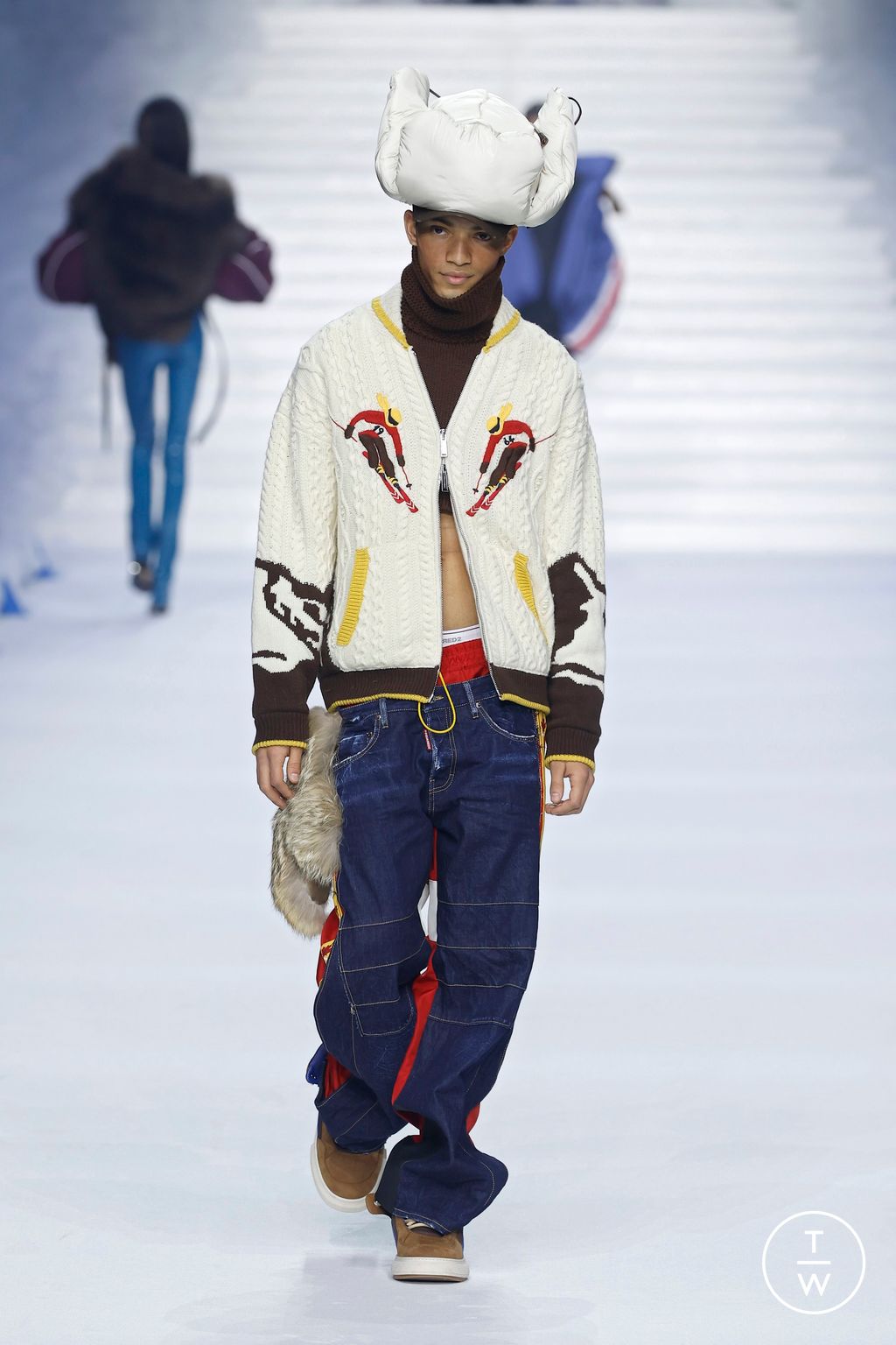 Fashion Week Milan Fall/Winter 2026 look 13 from the Dsquared2 collection menswear