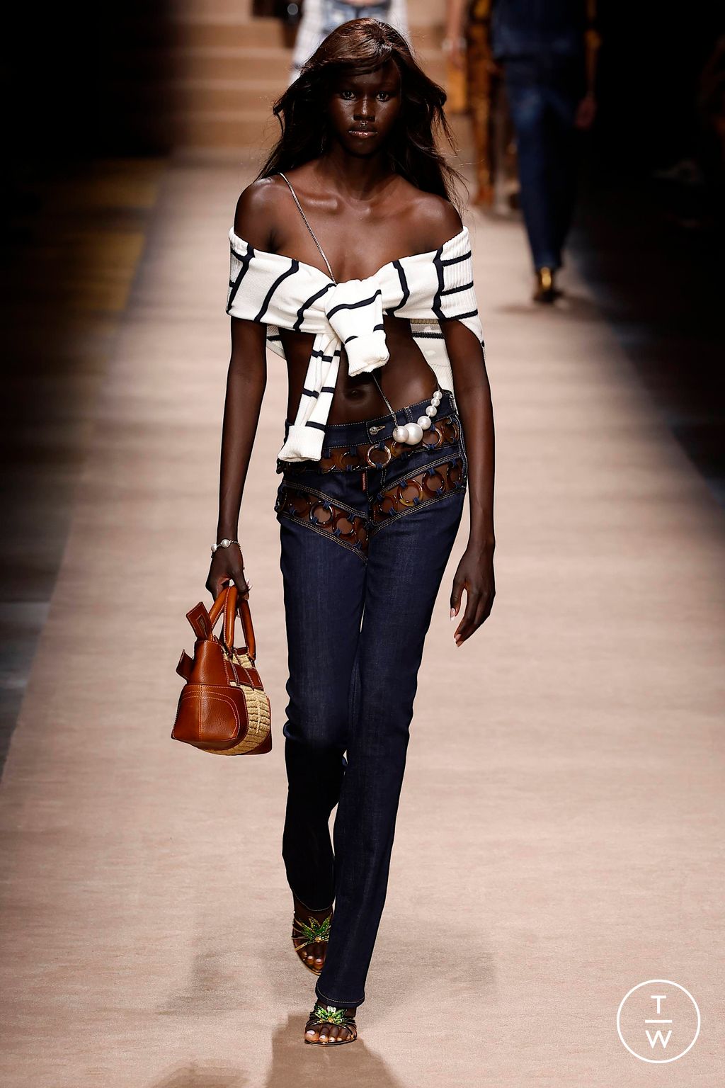 Fashion Week Milan Spring/Summer 2024 look 42 from the Dsquared2 collection menswear