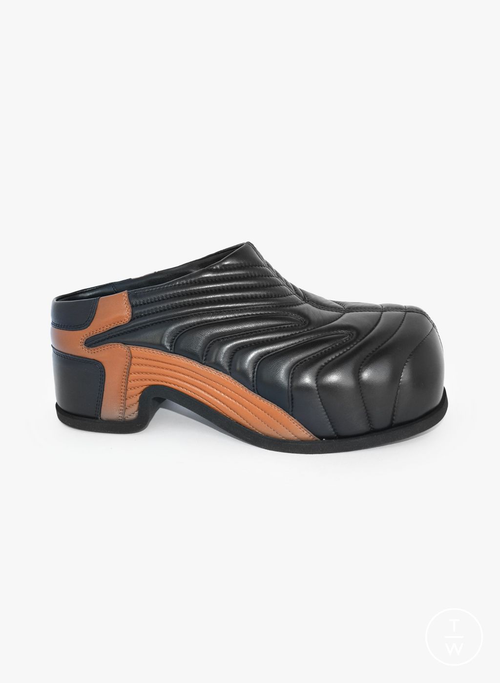 Fashion Week Paris Fall/Winter 2024 look 16 de la collection Dries Van Noten menswear accessories