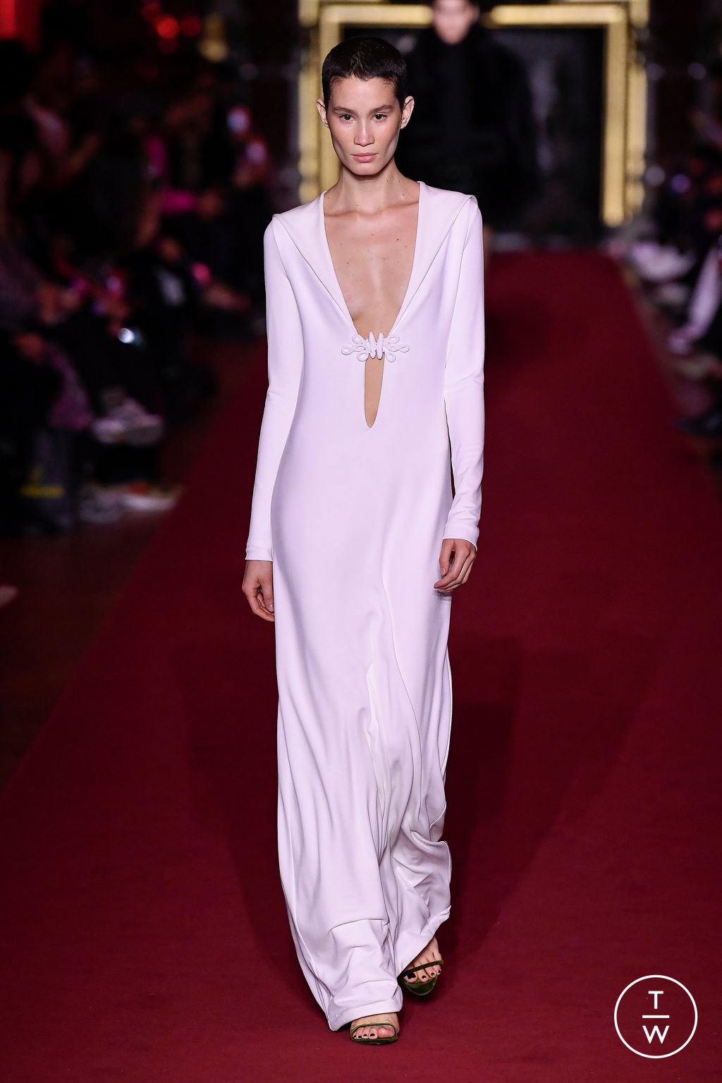 Fashion Week Paris Fall/Winter 2023 look 24 de la collection Dundas womenswear