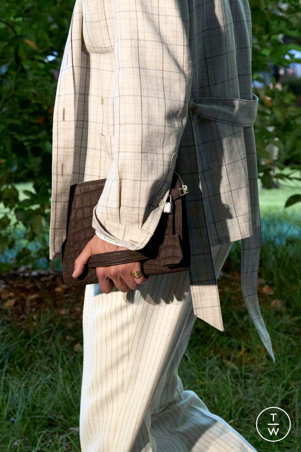 Fashion Week Milan Spring/Summer 2026 look 7 from the Dunhill collection 男装配饰