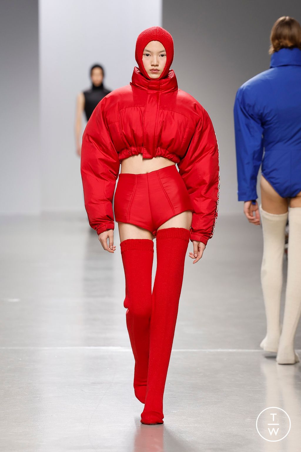 Fashion Week Paris Fall/Winter 2024 look 26 de la collection Duran Lantink womenswear