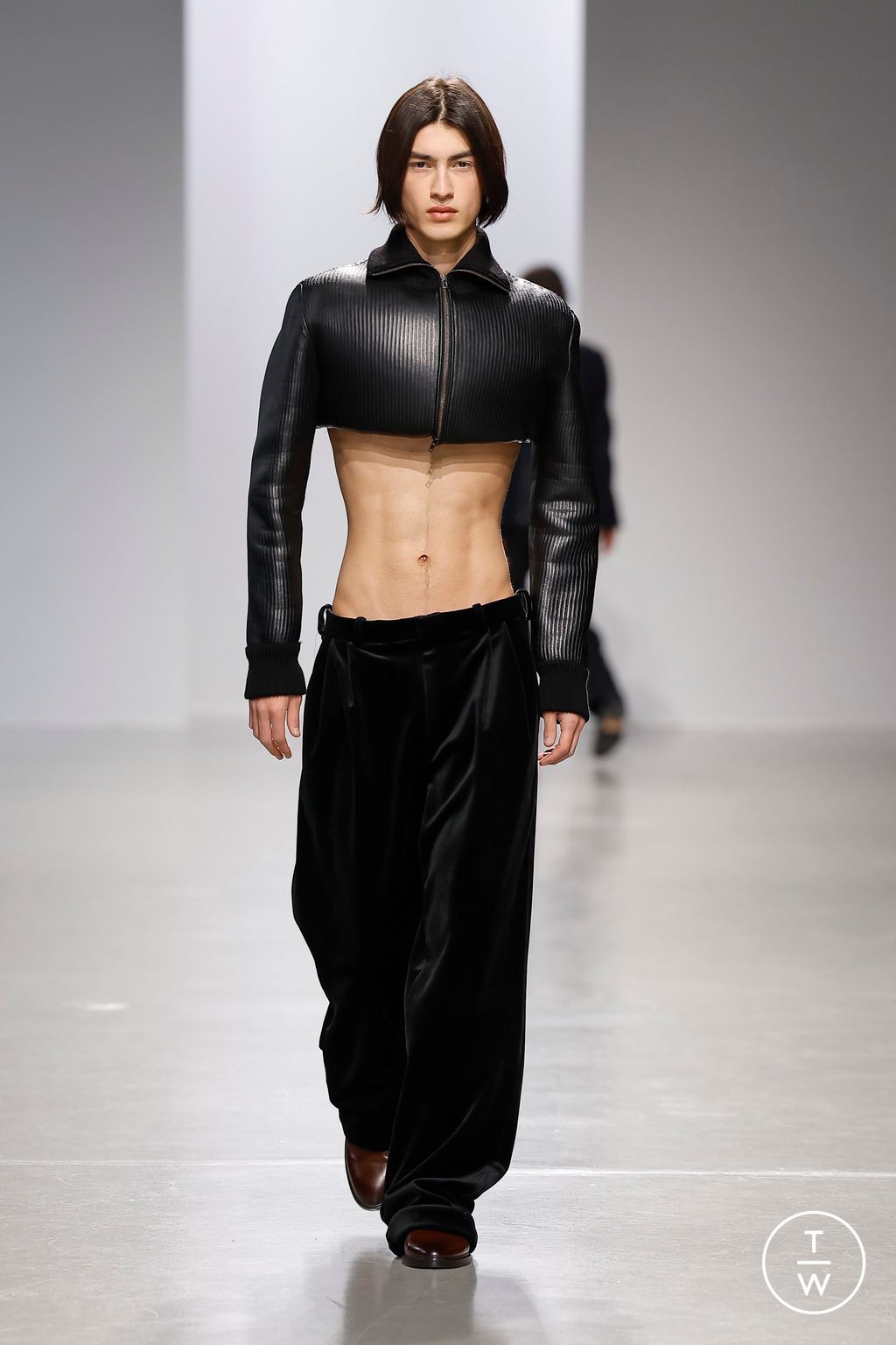 Fashion Week Paris Fall/Winter 2024 look 33 de la collection Duran Lantink womenswear